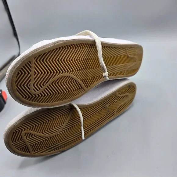 Nike Blazer Mid 77 White / Black Swoosh Youth Sneakers Shoes Size 5.5 Y - Picture 11 of 12